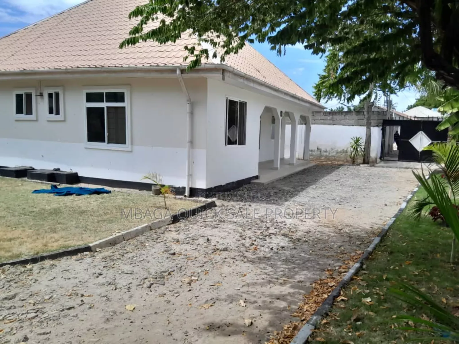 3bdrm House in Boko, Bunju for sale in Bunju