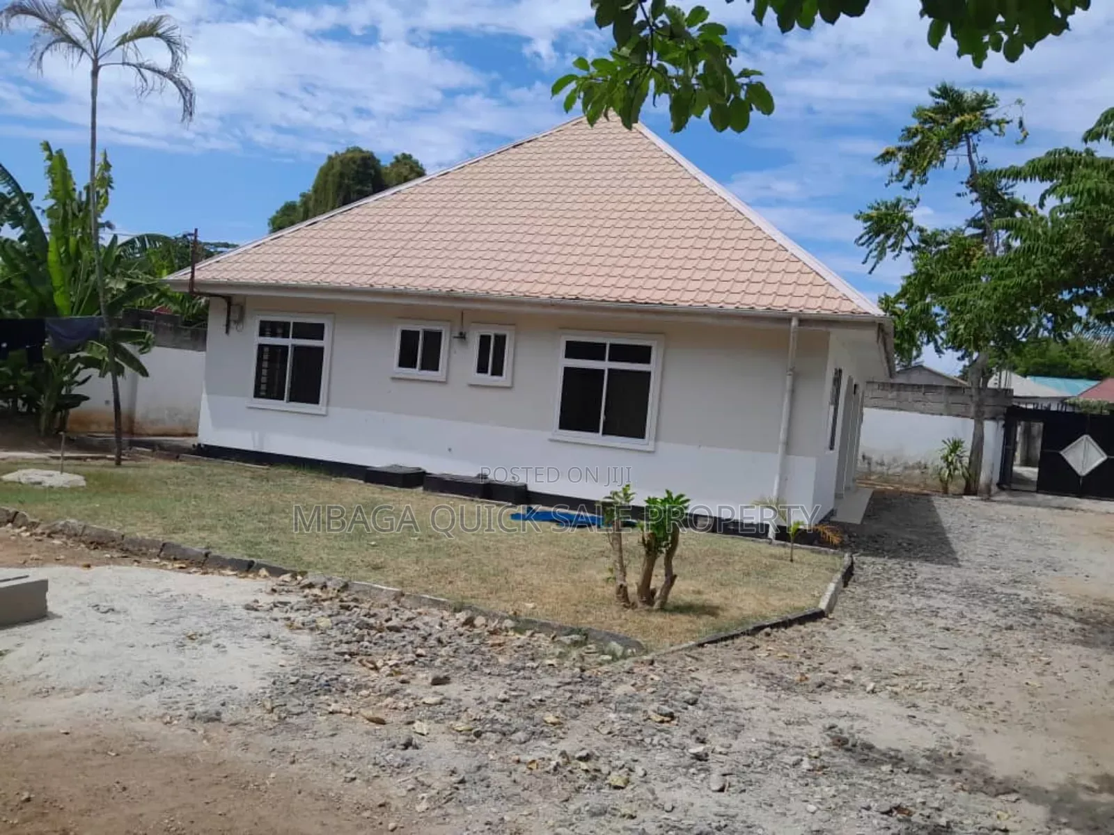3bdrm House in Boko, Bunju for sale in Bunju