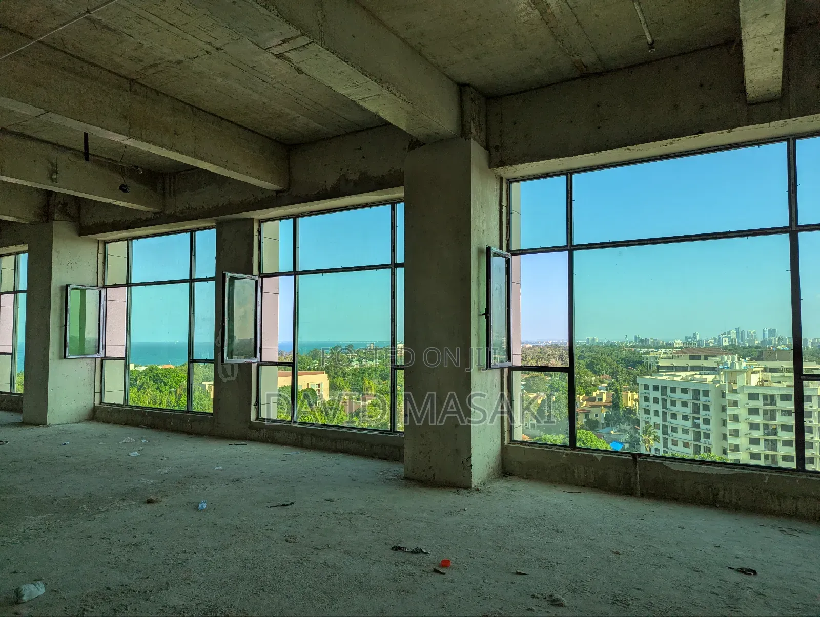 Office Floor for Sale in Oysterbay in Oyster Bay