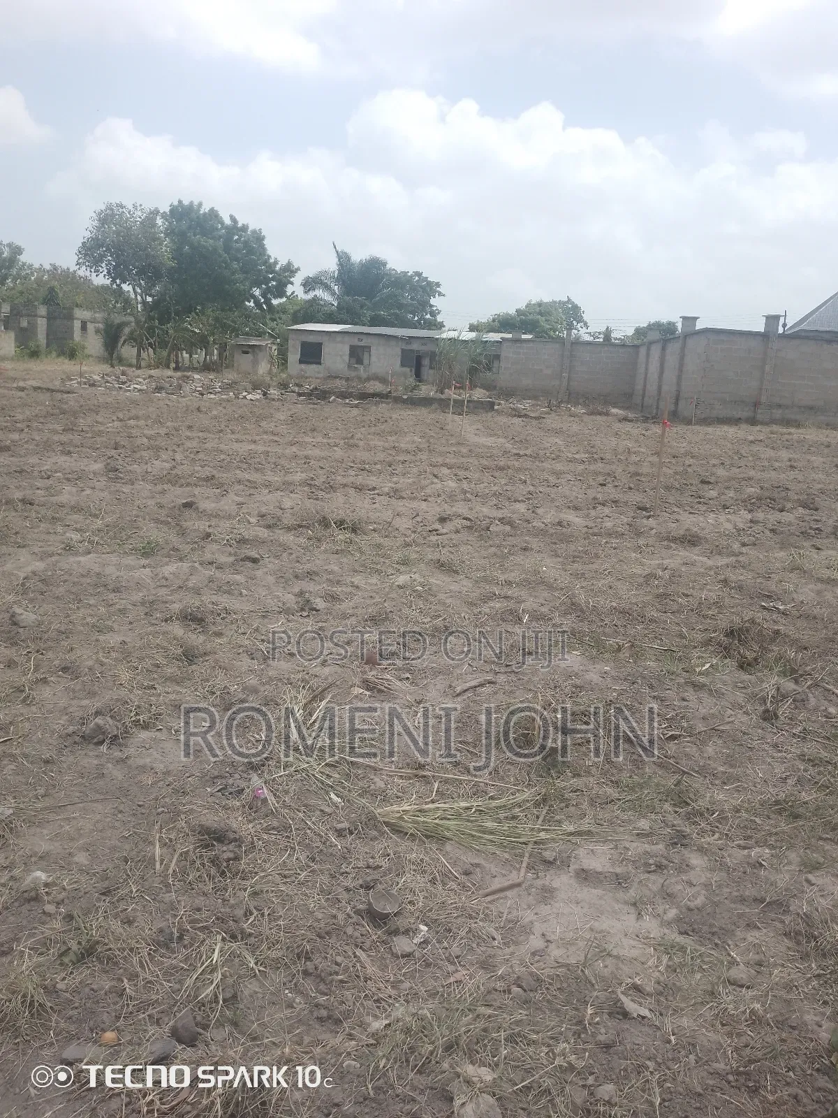 Kiwanja Sqmita 400 Kinauzwa Milioni 10 Majohe Viwege. in Ilala