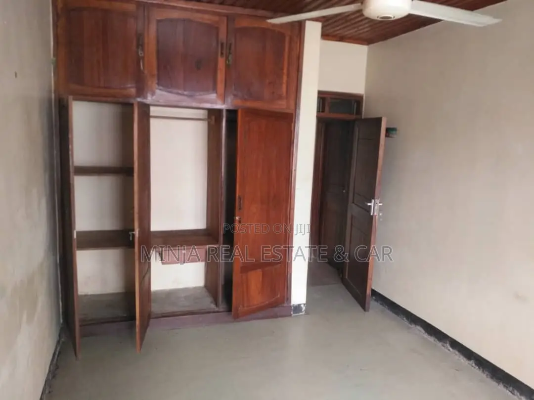 6bdrm House in Tabata for sale in Tabata