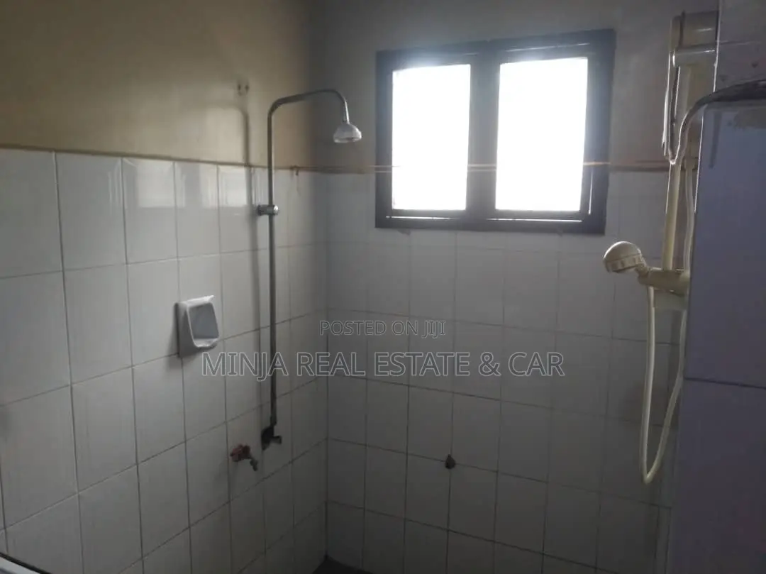6bdrm House in Tabata for sale in Tabata