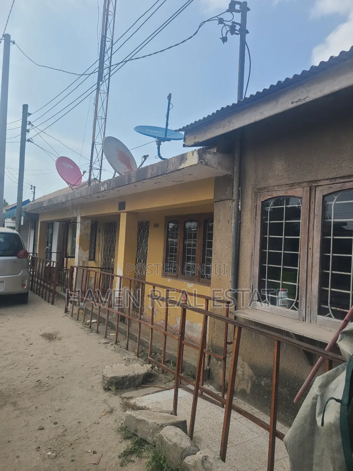 3bdrm House in Kinondoni for sale in Kinondoni