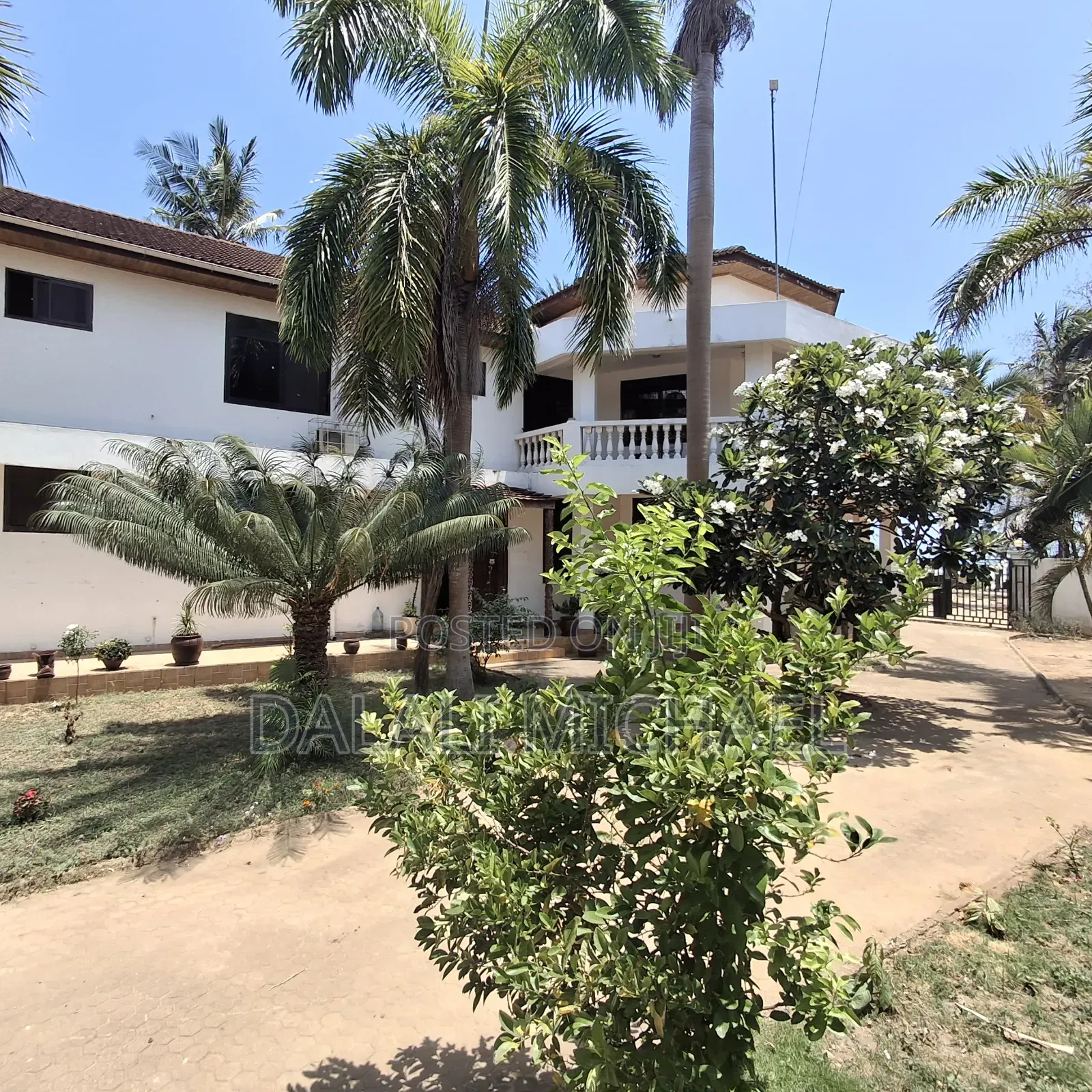 8bdrm Bungalow in Mbezibeach for rent in Mbezi Beach