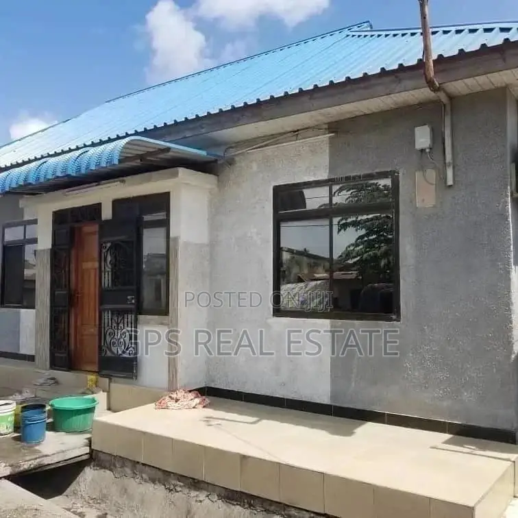 Hoise for Sale in Temeke