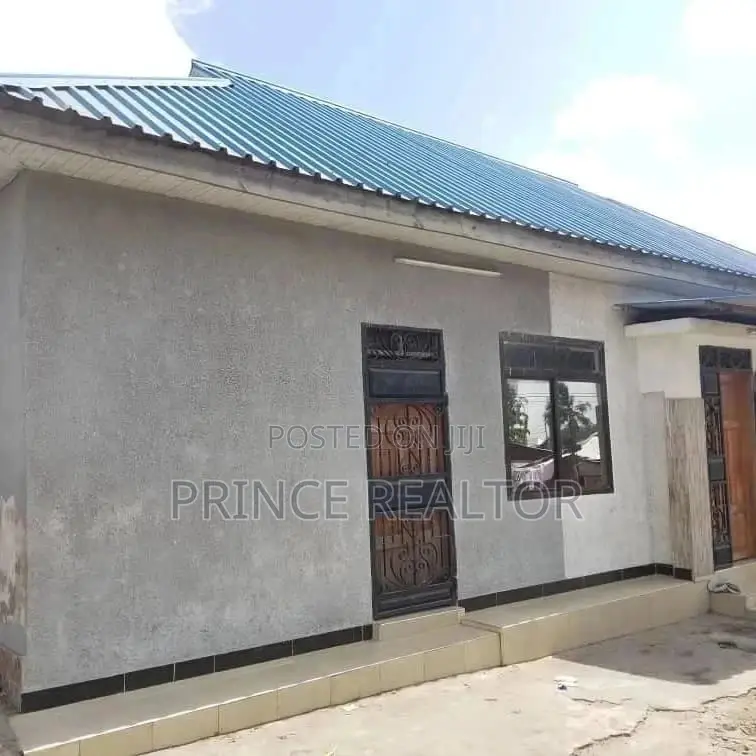 Hoise for Sale in Temeke