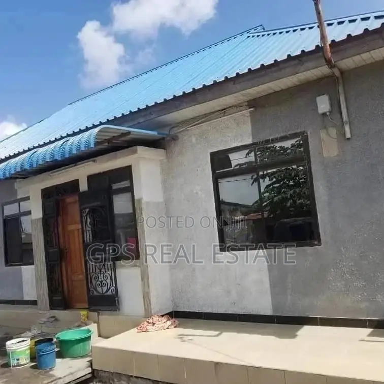Hoise for Sale in Temeke