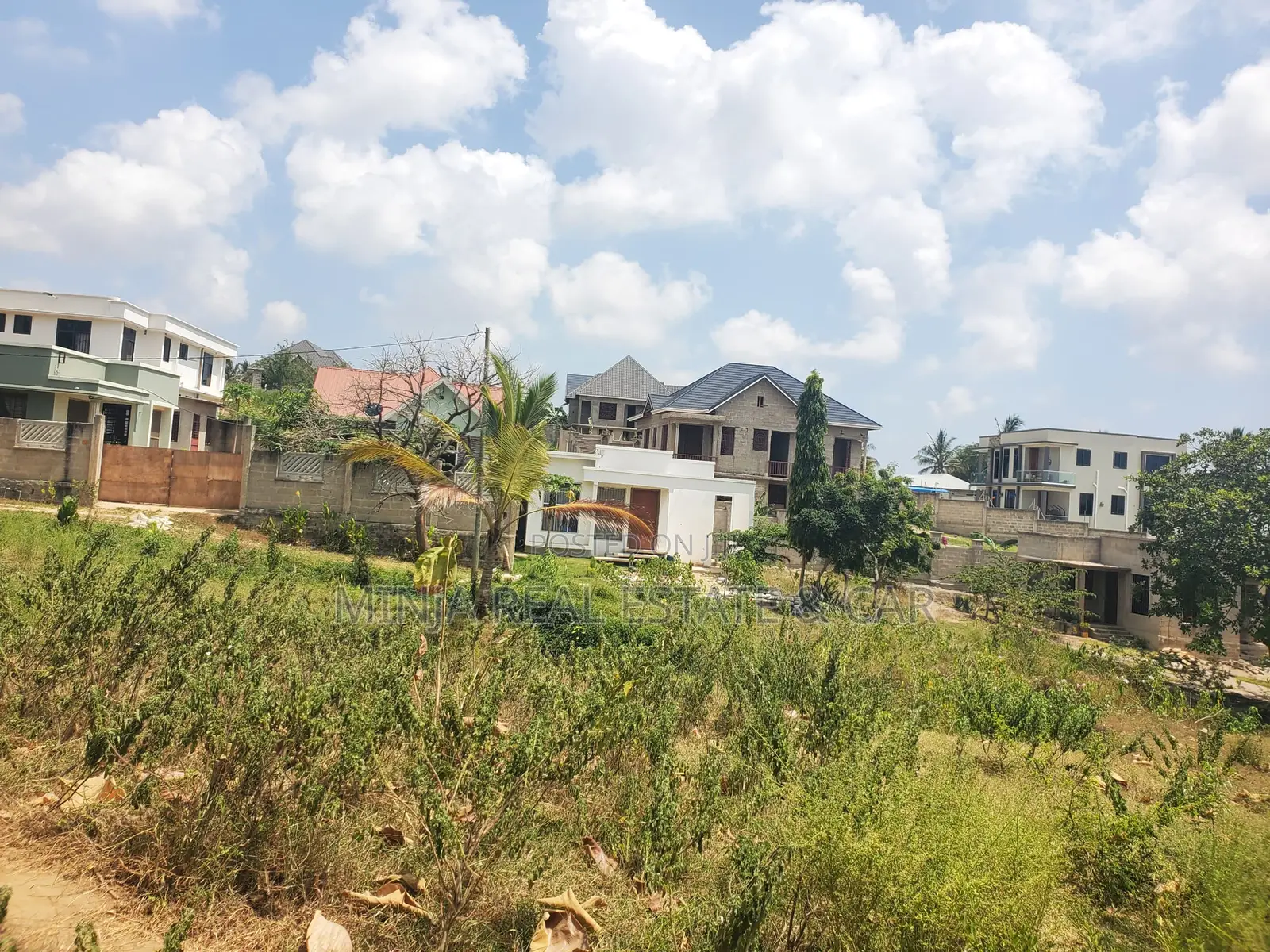 Plot Inauzwa Hiyo Goba Kulangwa Ushuwani Na Pameshapimwa in Goba
