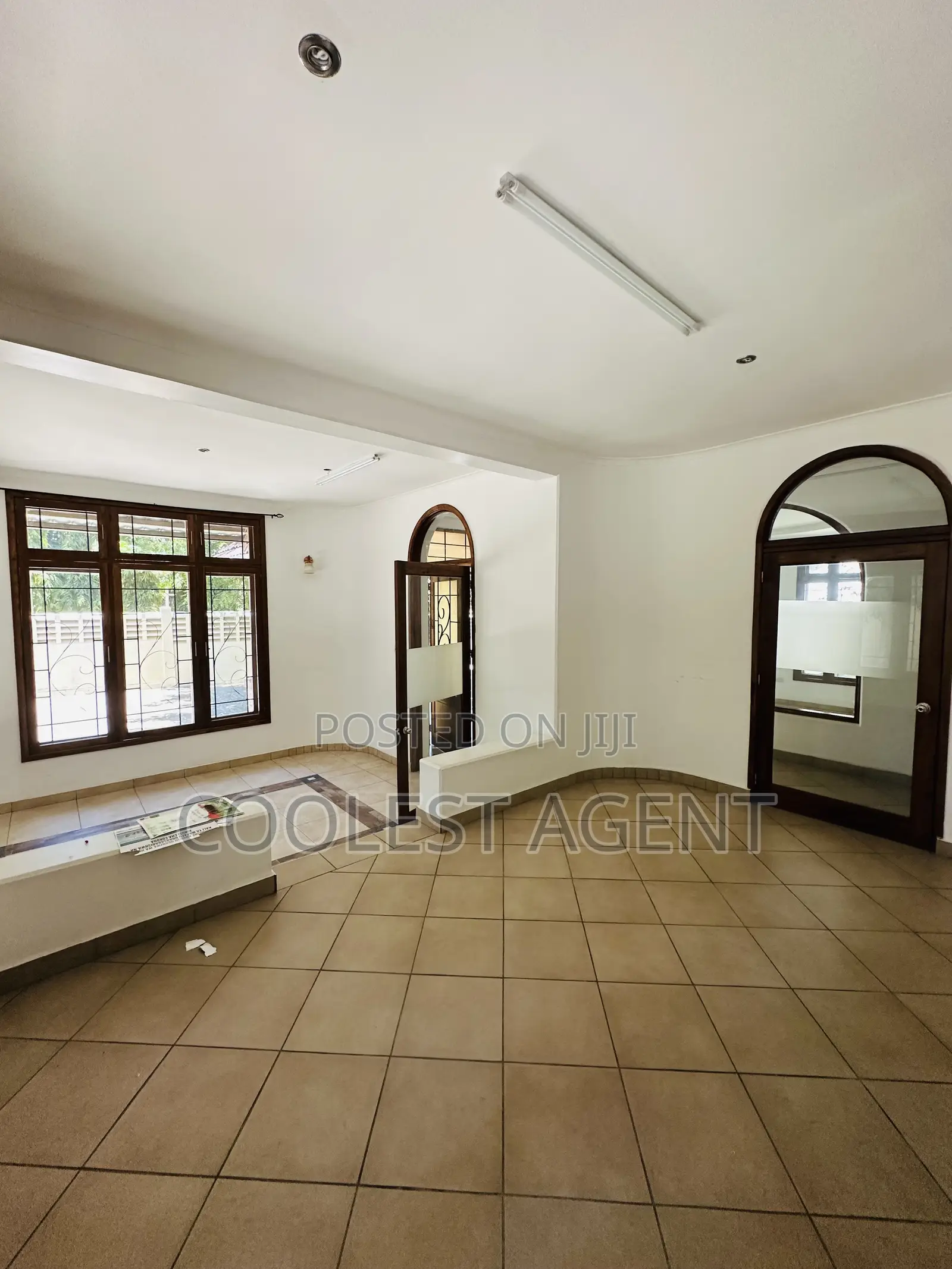 5bdrm Duplex in Oysterbay, Kinondoni for rent in Kinondoni
