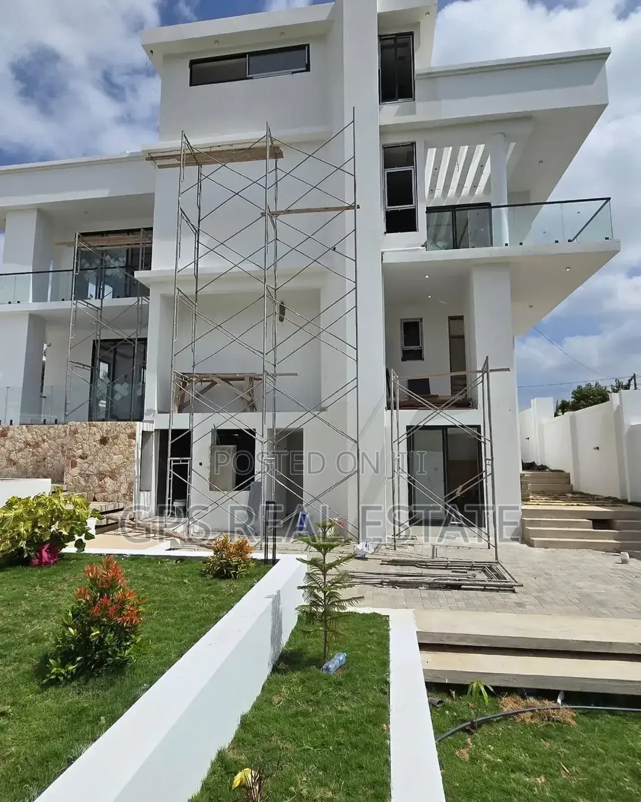 5bdrm Mansion in Goba Njia Nne, Kinondoni for sale in Kinondoni