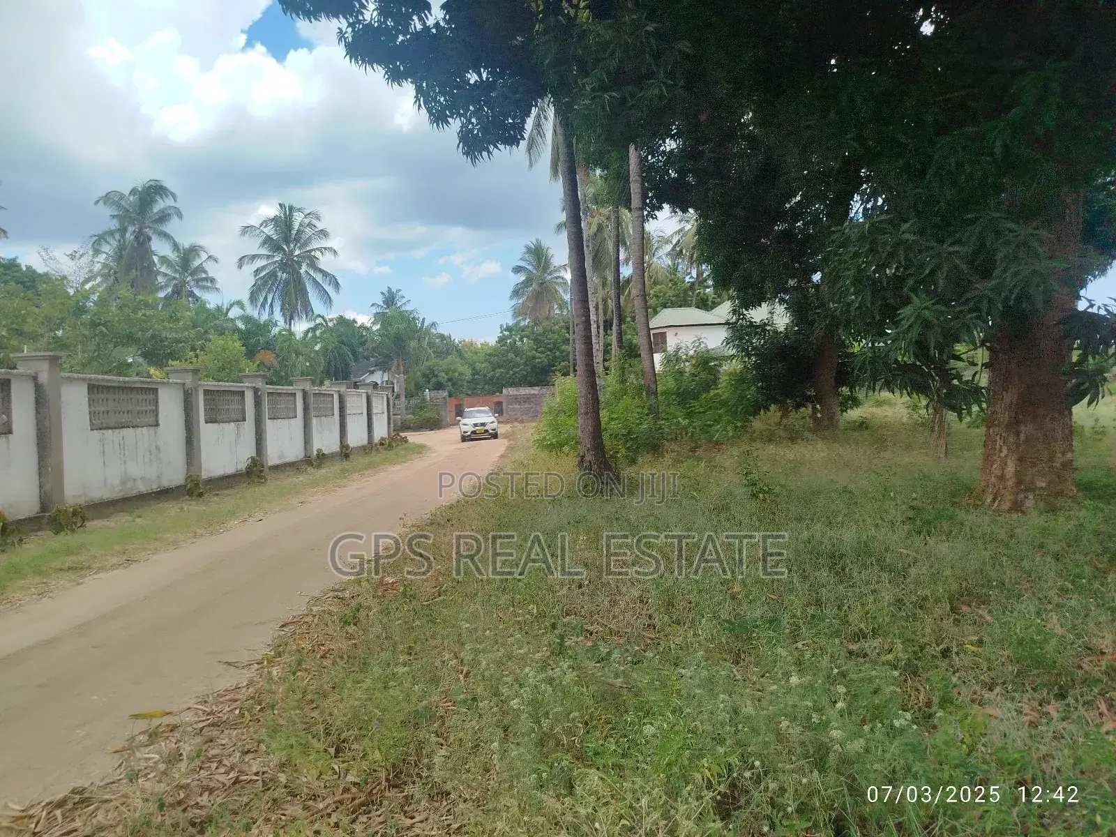 Plot for Sale at Ungindoni in Kigamboni