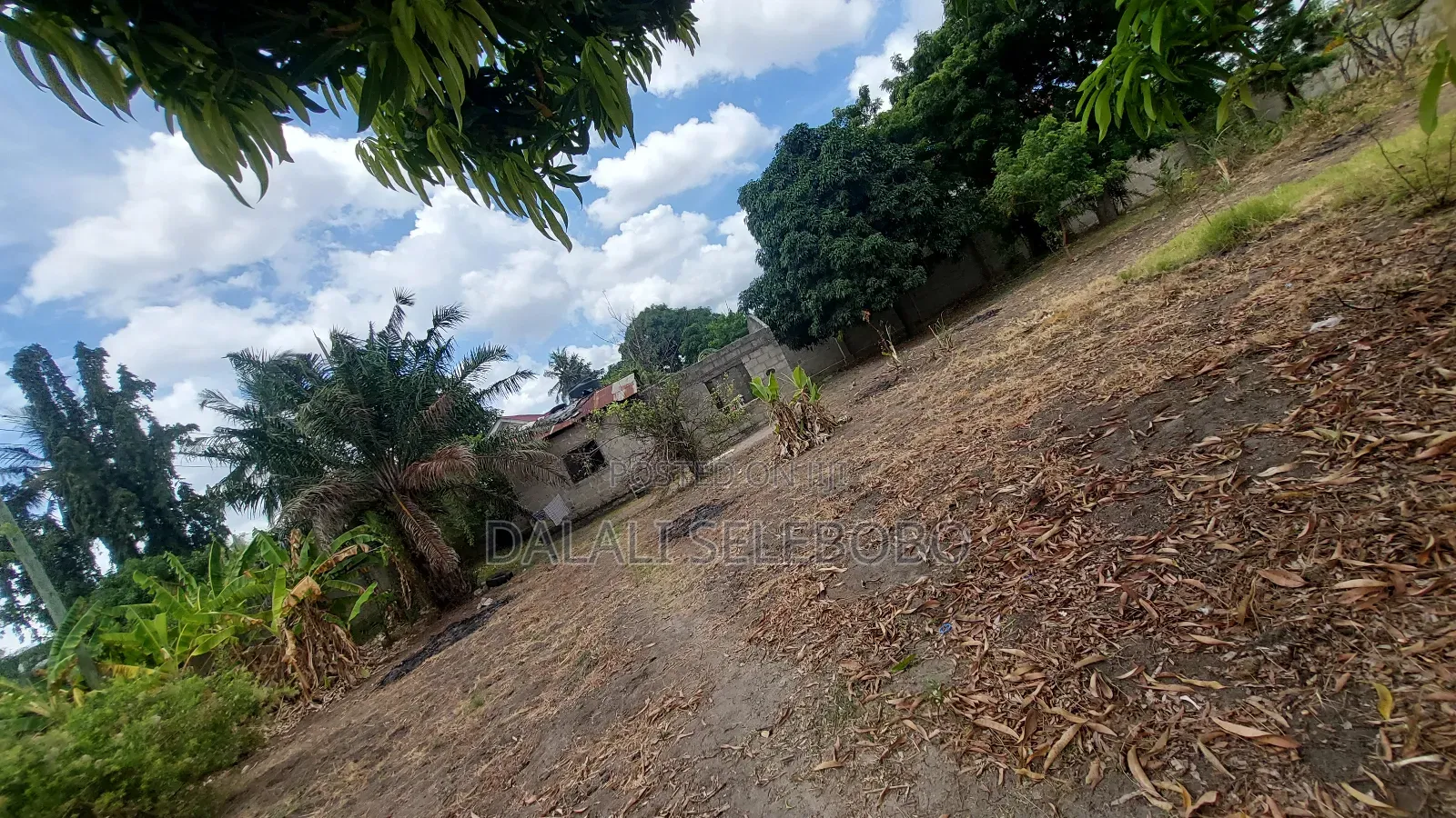 Plot Sale Near by India Oceans Mbez Beach in Mbezi Beach