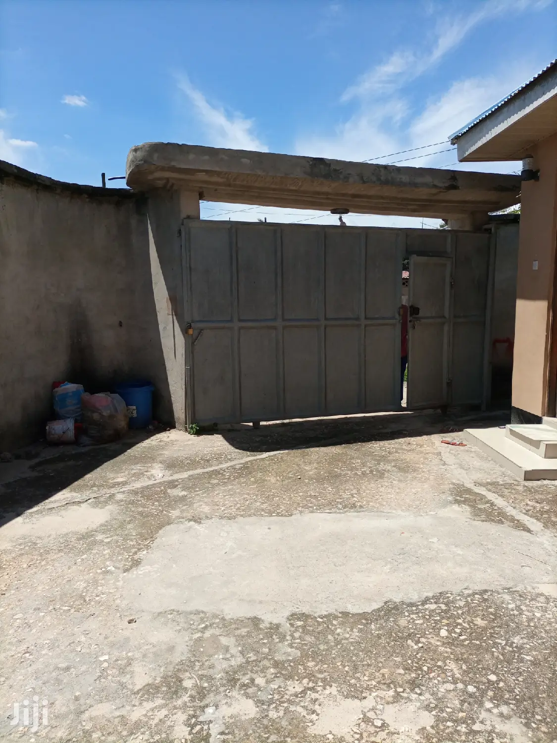Master Na Sebule in Kinondoni