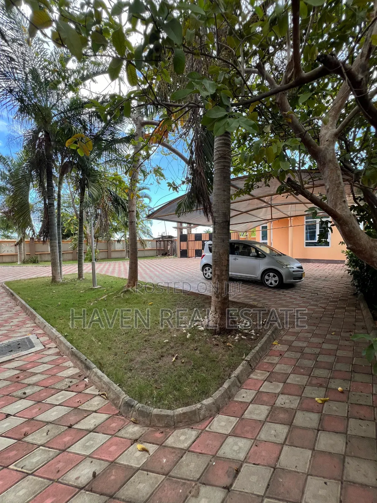 6bdrm House in Mbezi Beach for sale in Mbezi Beach