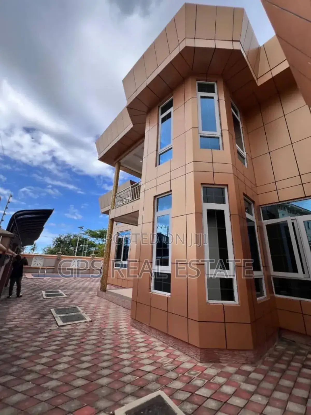 6bdrm House in Mbezi Beach, Kinondoni for sale in Kinondoni