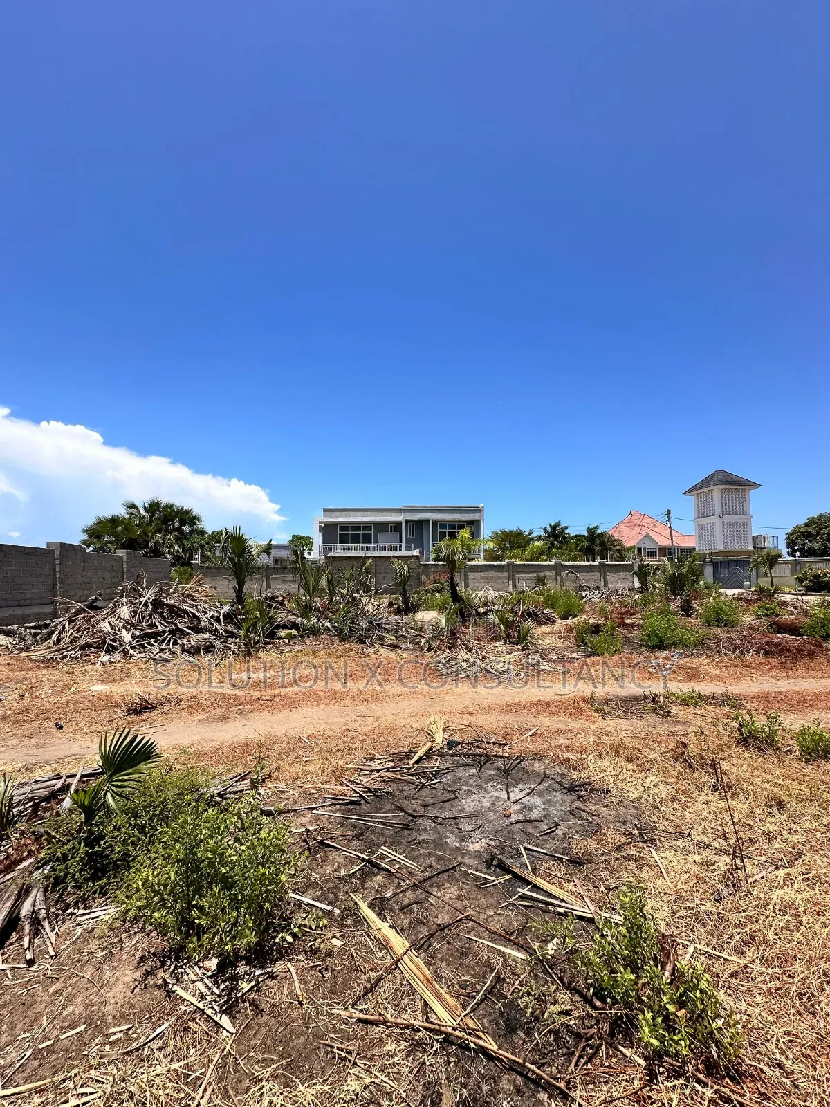 Kiwanja Kinauzwa Mbweni Block 6 in Mbweni