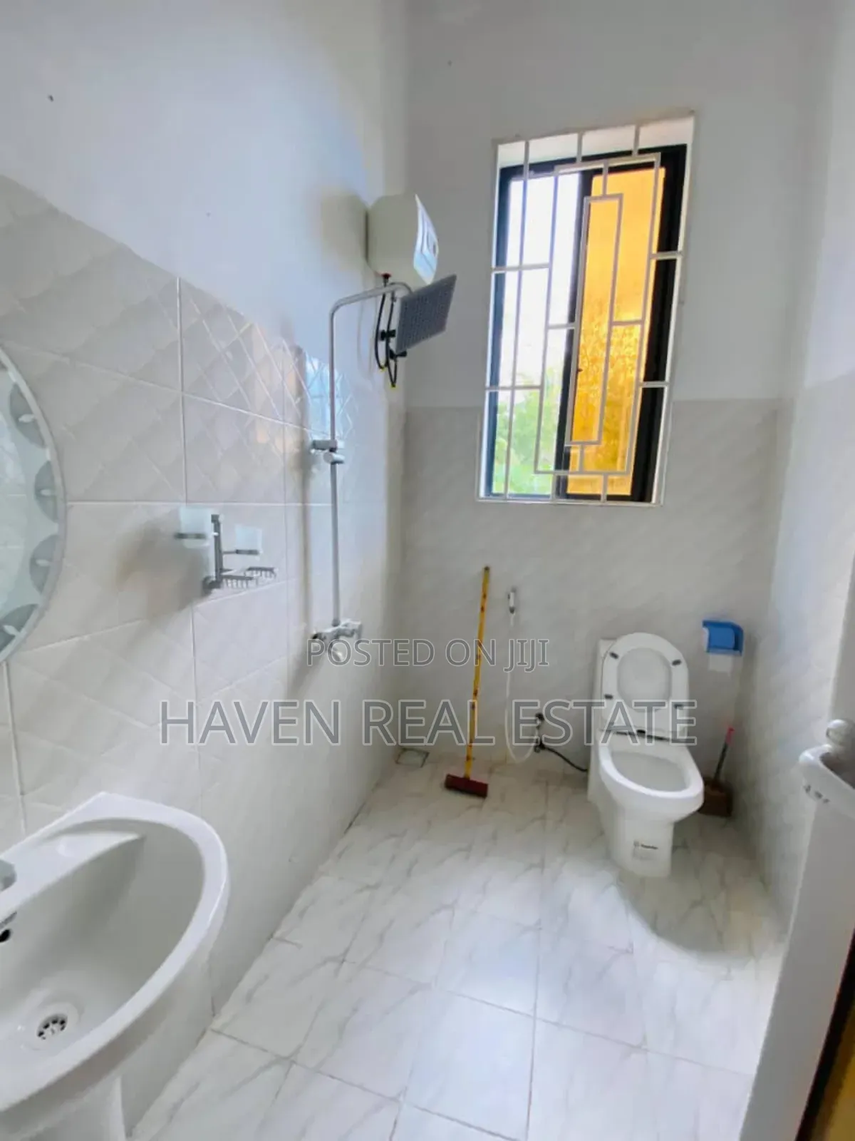 Furnished 10bdrm House in Kigamboni for sale in Kigamboni