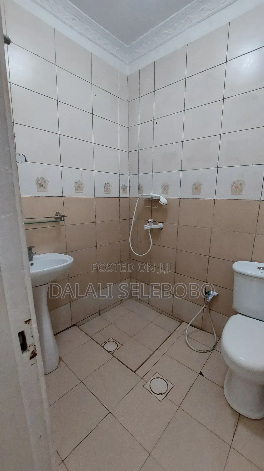 4bdrm Bungalow in Mbez Beach Upande Wa for sale in Mbezi Beach