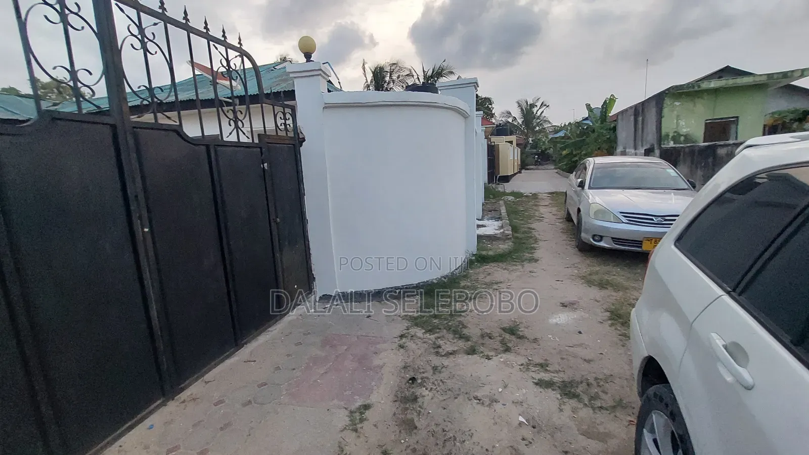6bdrm Bungalow in Mbezi Beach Goigi for sale in Mbezi Beach