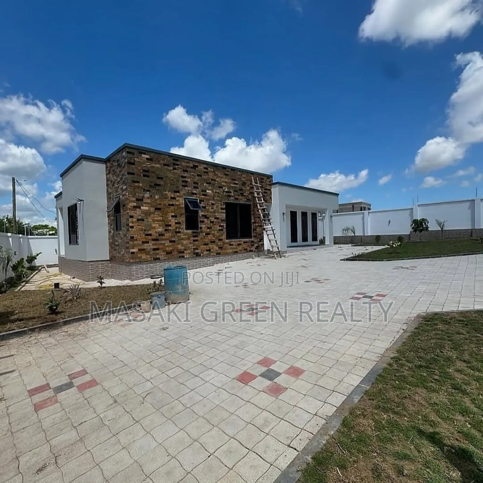 3bdrm House in Madale Estate, Kinondoni for sale in Kinondoni