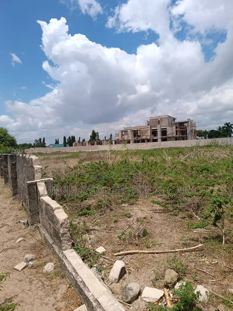 Cheap Plots for Sale Bahari Beach in Kunduchi