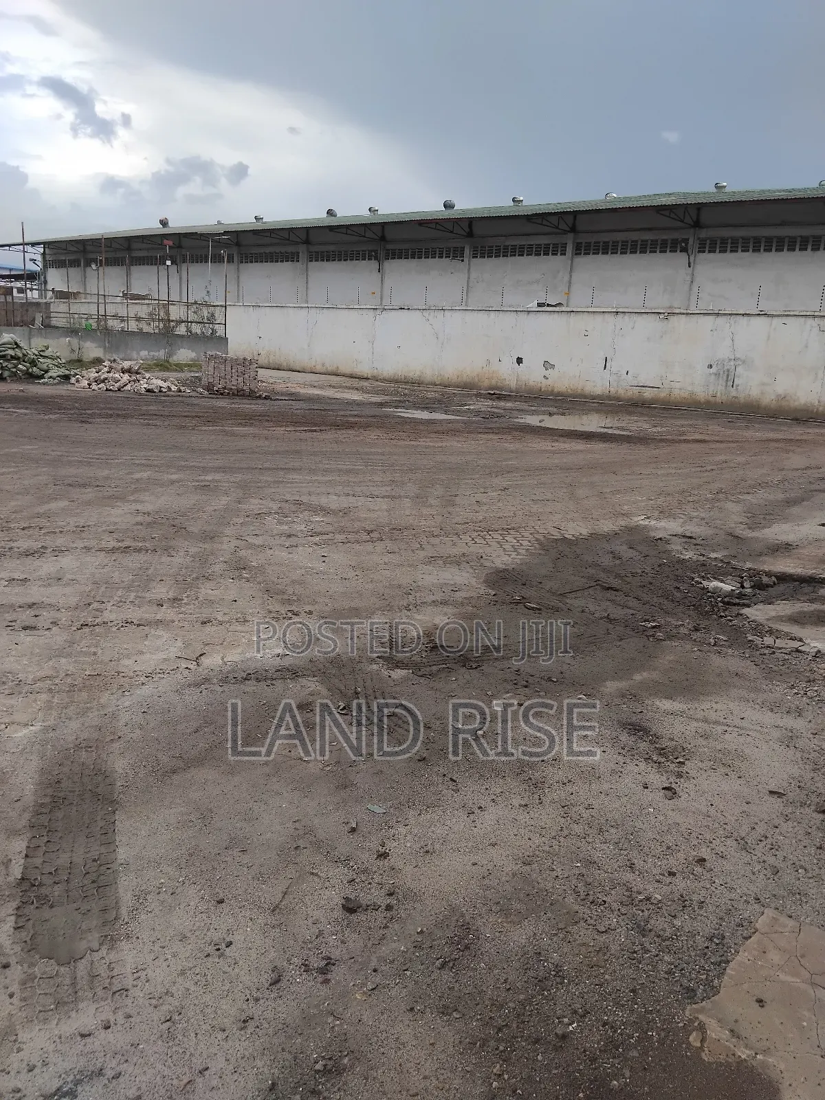 Open Yard 1250 SQM in Nyerere Road in Vingunguti