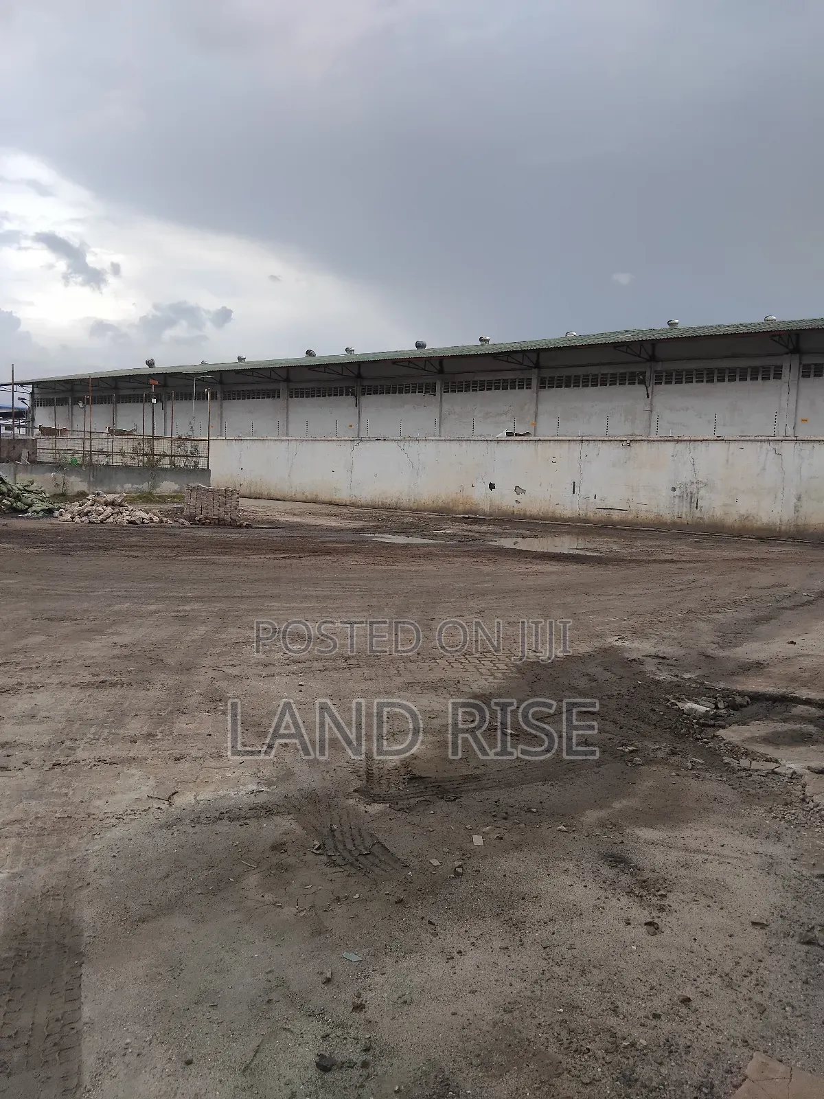 Open Yard 1250 SQM in Nyerere Road in Vingunguti