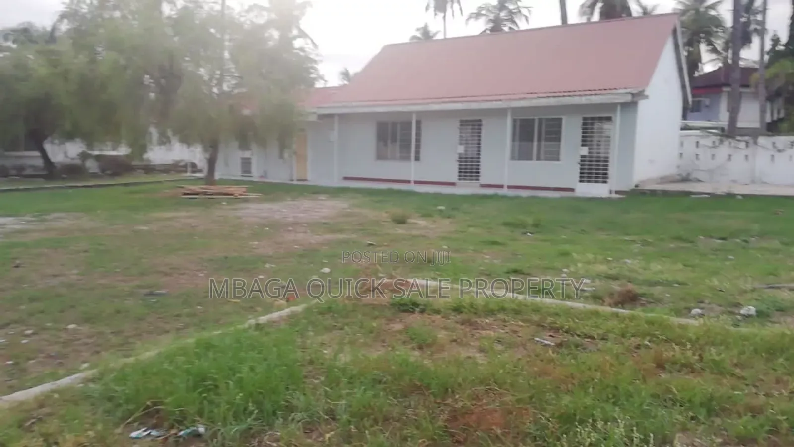 10bdrm House in Mikocheni for sale in Mikocheni