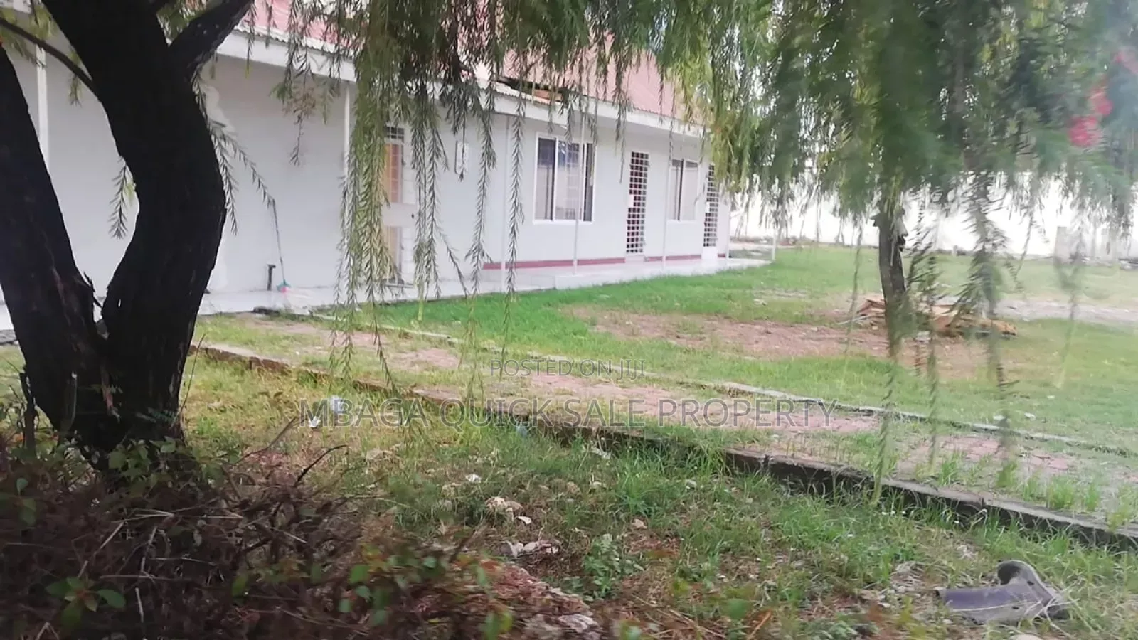 10bdrm House in Mikocheni for sale in Mikocheni