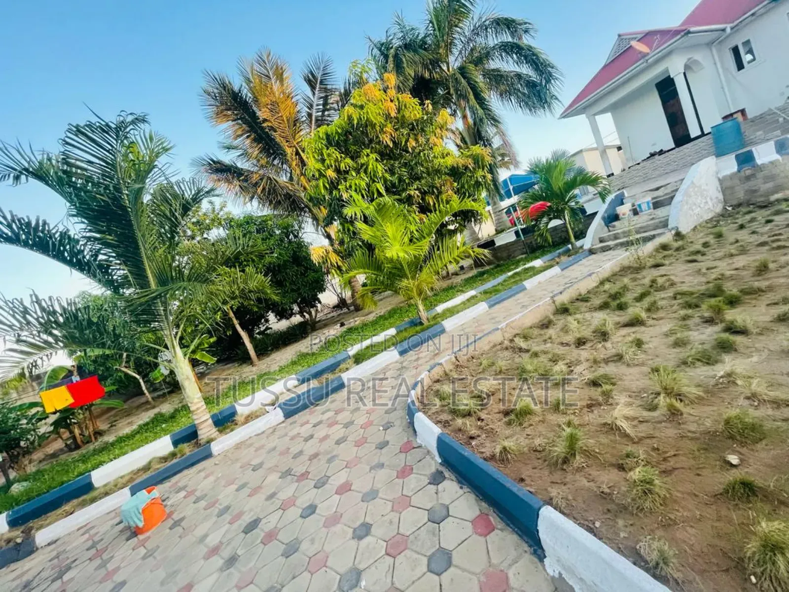 3bdrm House in Malobo Centre, Mbezi Beach for sale in Mbezi Beach