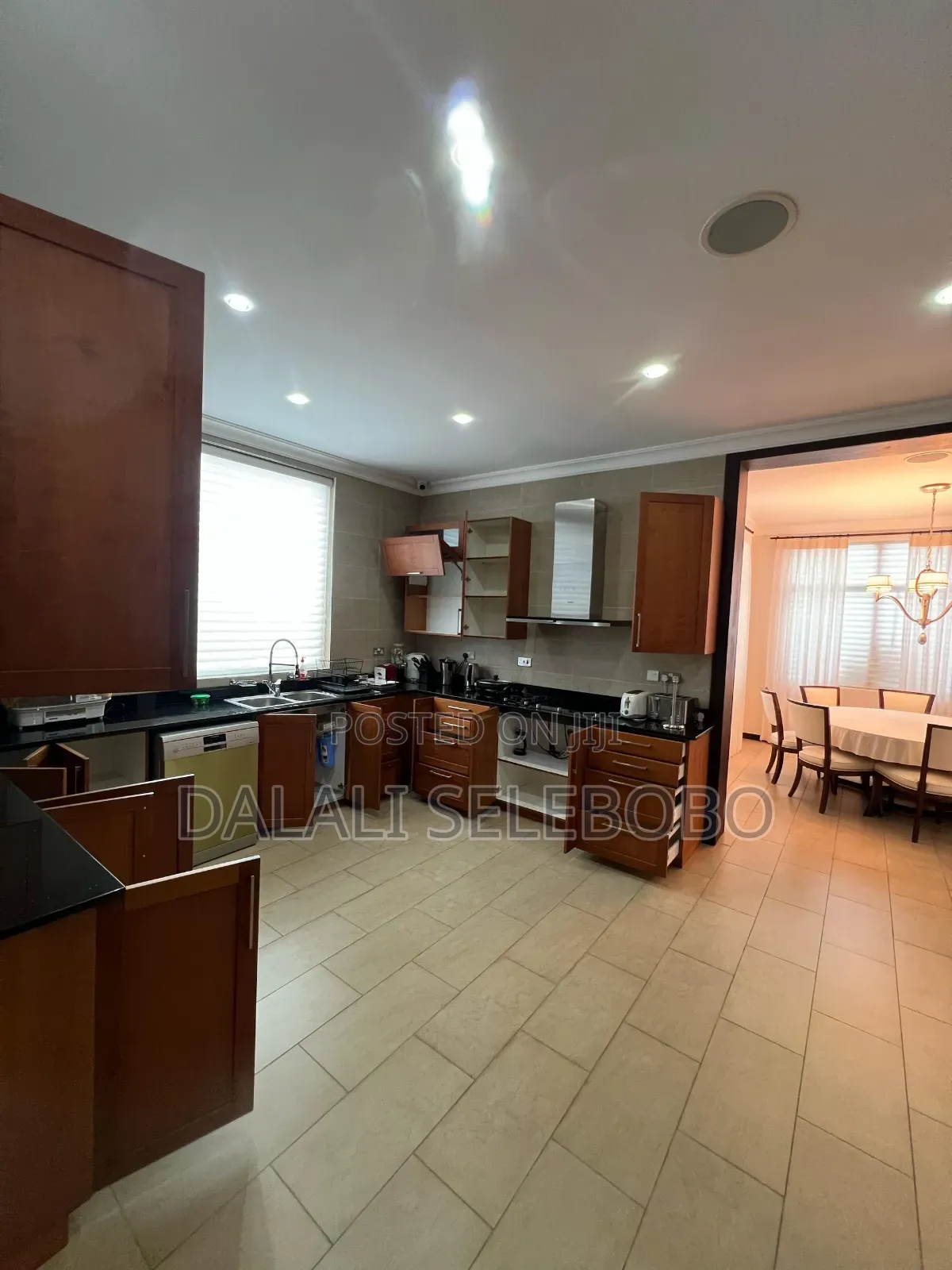 10bdrm Bungalow in Mbweni Jkt for sale in Mbweni