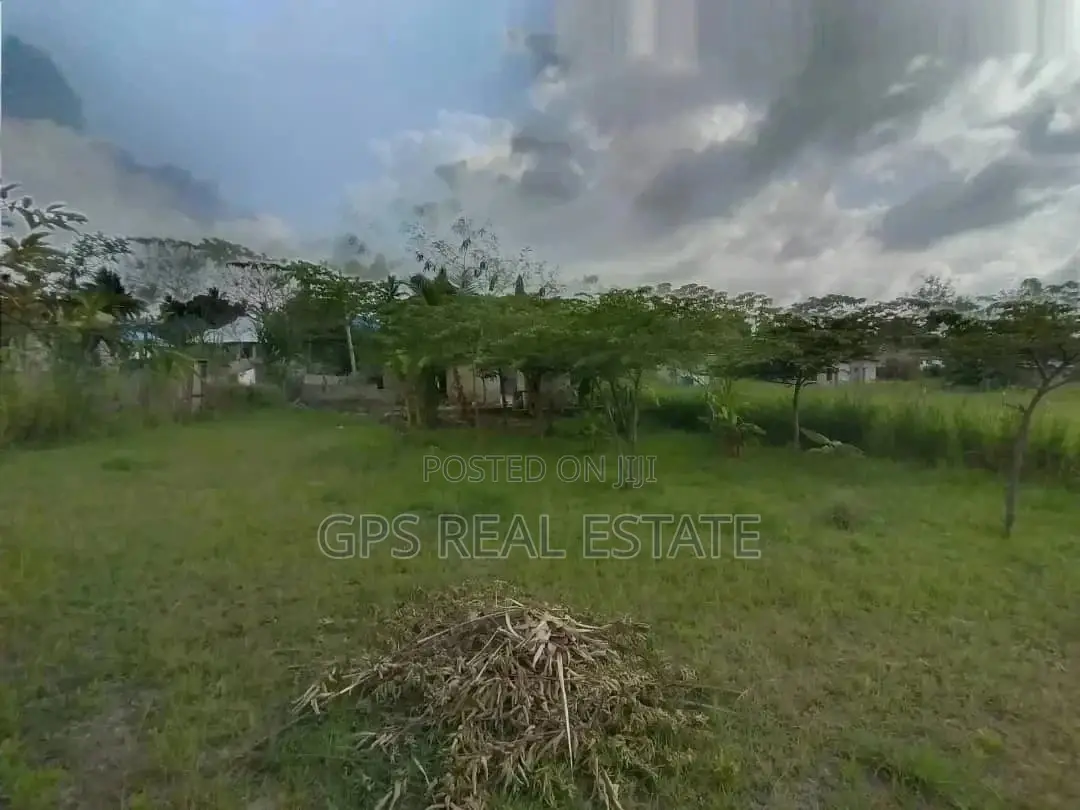 House and Plot for Sale in Ilala