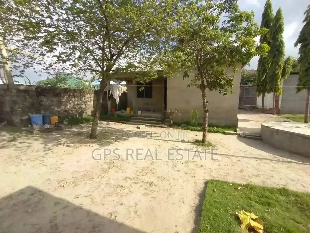 House and Plot for Sale in Ilala