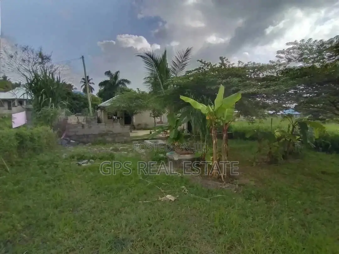 House and Plot for Sale in Ilala