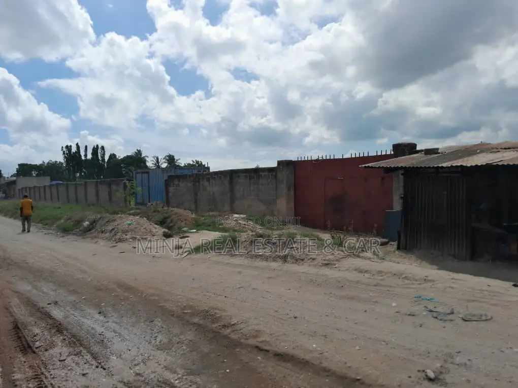 3 Acres Plot for Sale Mbezi Beach Jogoo in Mbezi Beach