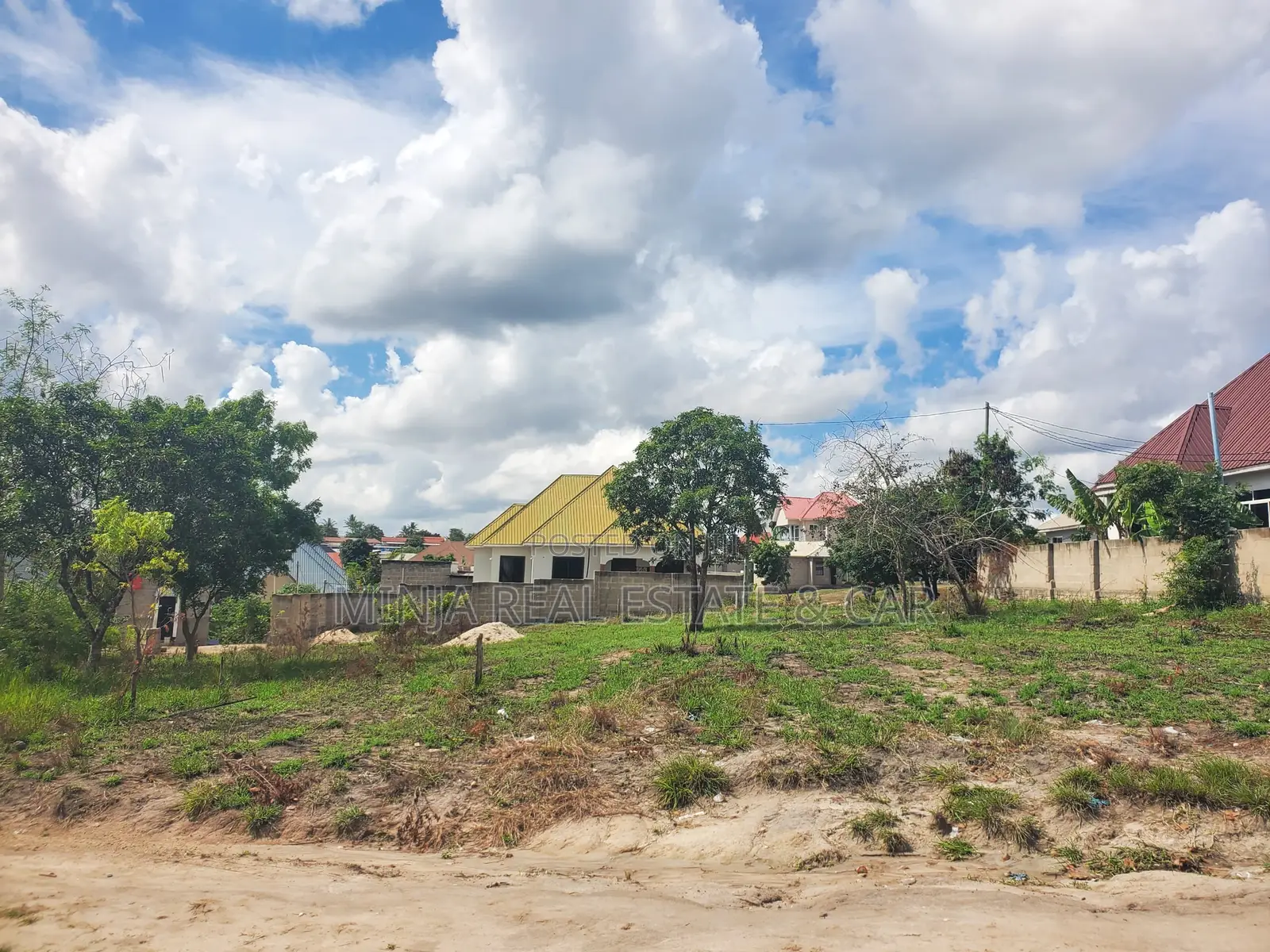 Kiwanja Knauzwa Bei Nzuri Sana Madale Police in Goba