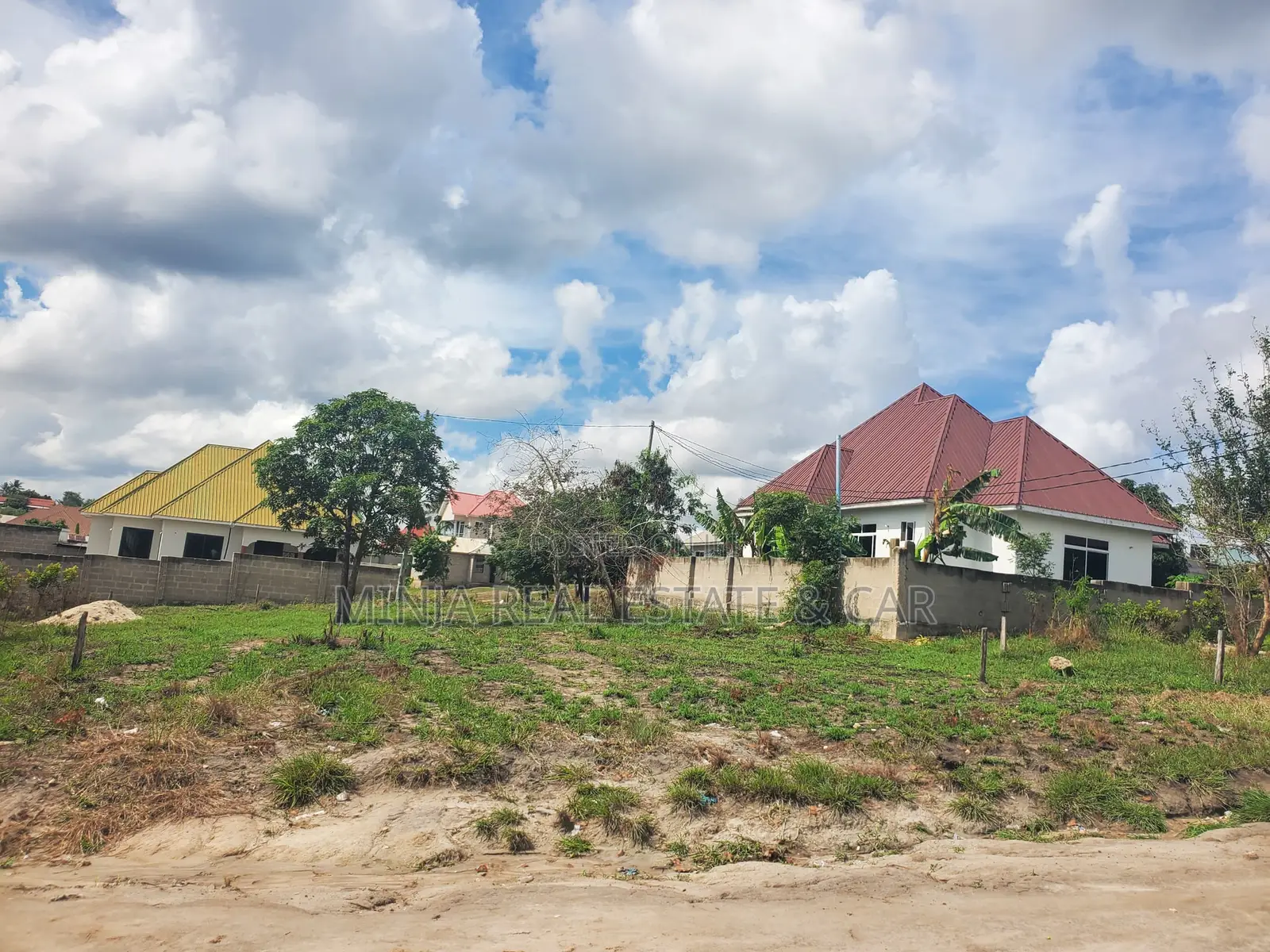 Kiwanja Knauzwa Bei Nzuri Sana Madale Police in Goba