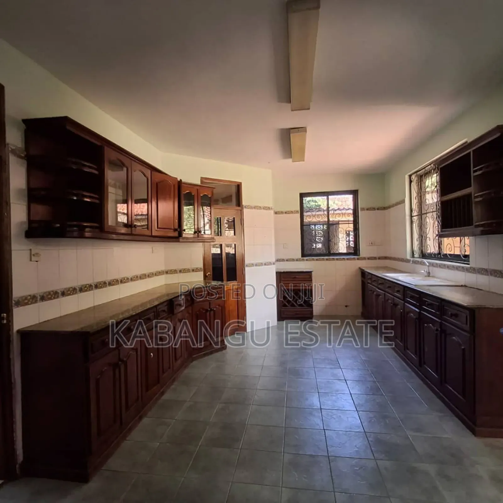 5bdrm House in Mbezibeach for rent in Mbezi Beach