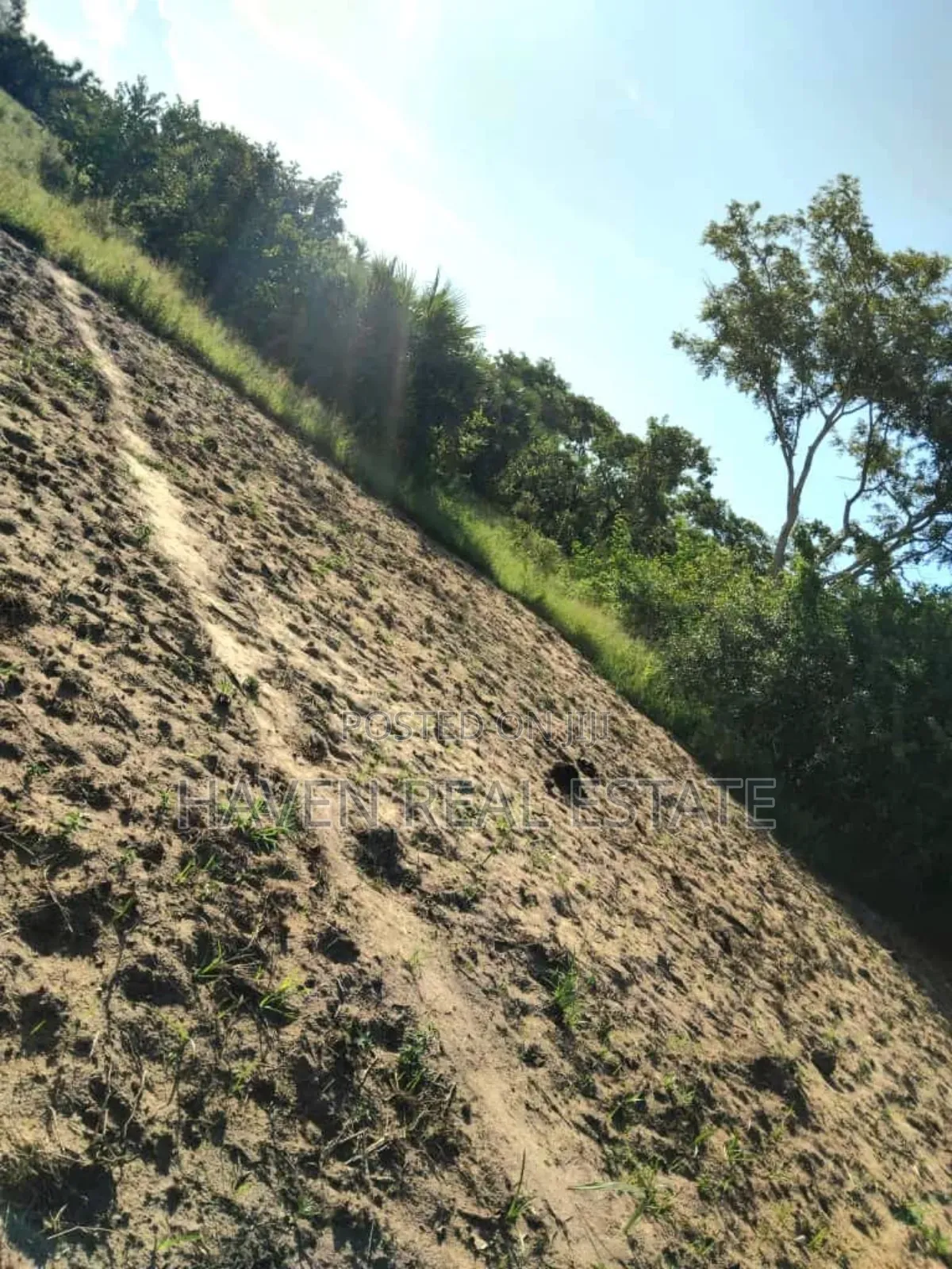 50 Acres Zinauzwa Kiromo Bagamoyo in Bagamoyo
