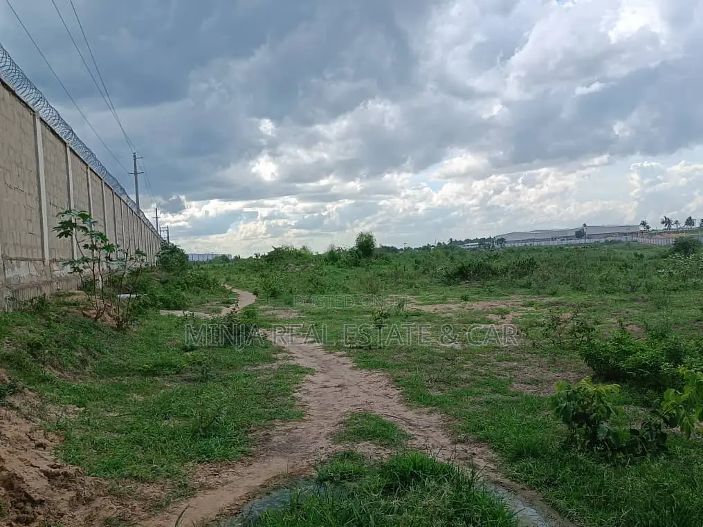 Industrial Plot for Sale Kibaha Misugusugu in Maili Mmoja
