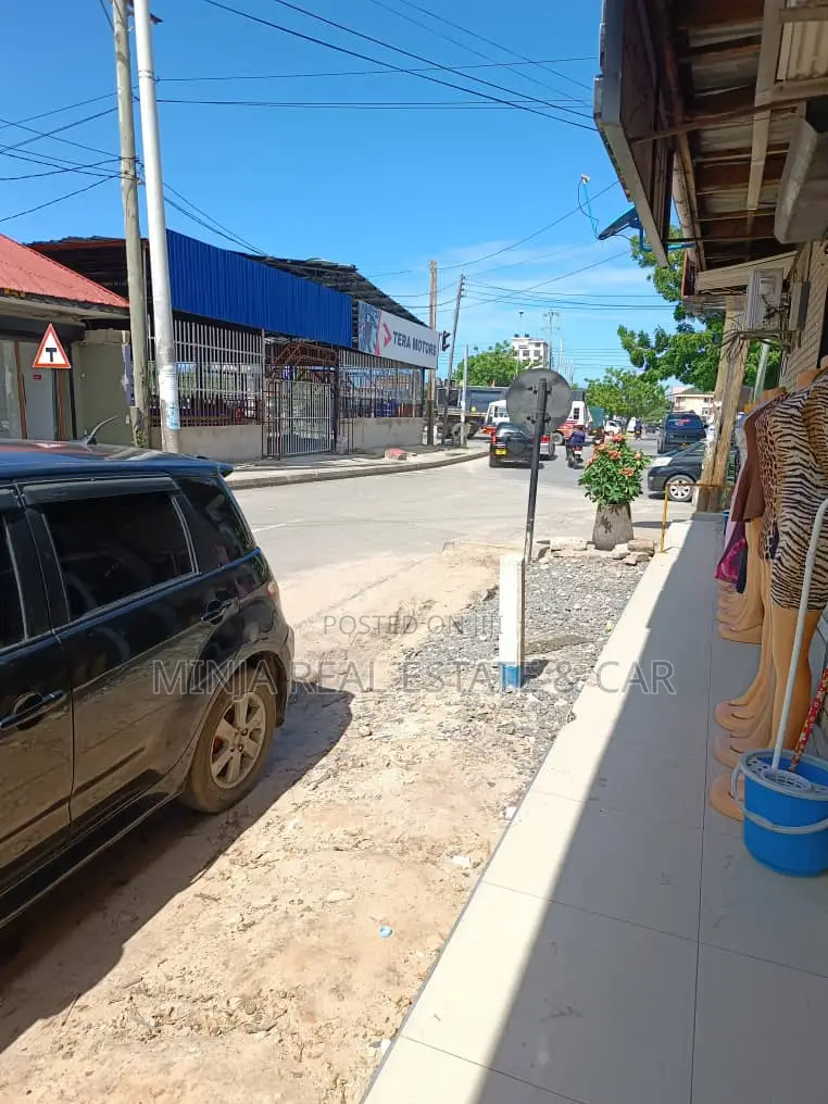 Plot/House for Sale Kinondoni A in Kinondoni