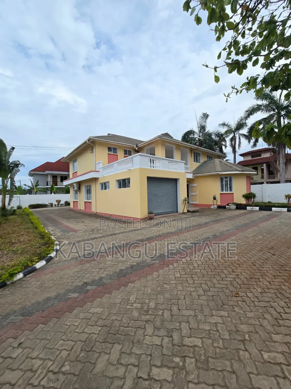 4bdrm House in Mbezibeach Shoppers for rent in Mbezi Beach