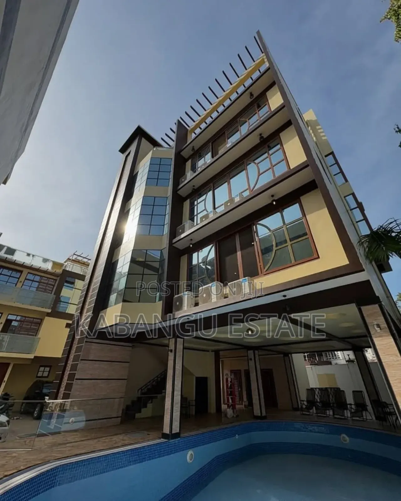 Furnished 3bdrm Villa in Ada Estates Secured for rent in Ada Estate