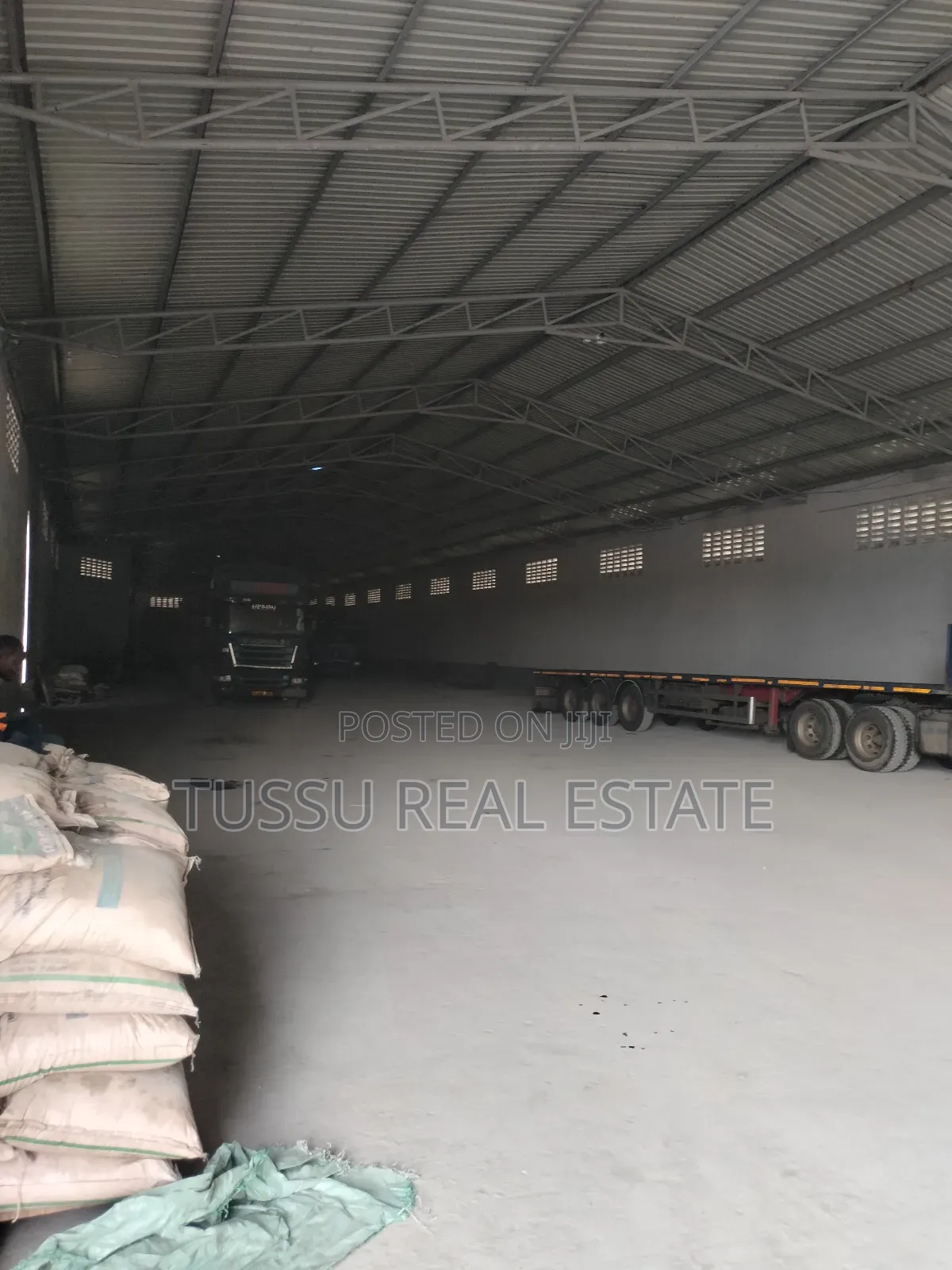 Ware House for Rent at Tazara DSM in Vingunguti