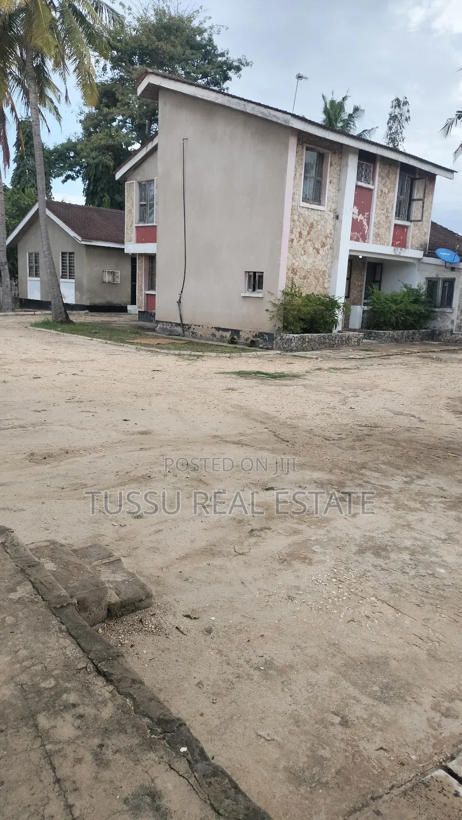 7bdrm House in Mikocheni B Ushindi for sale in Mikocheni