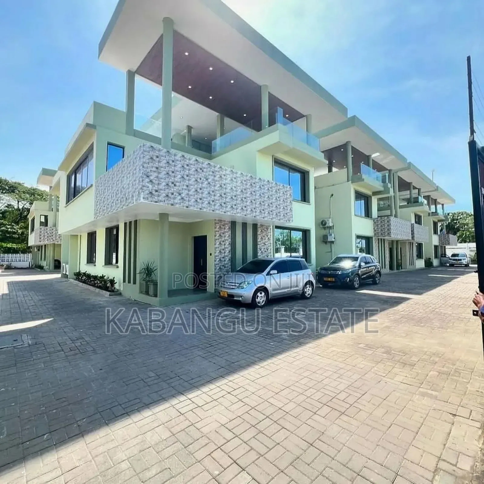 Furnished 4bdrm Villa in Masaki for rent in Masaki