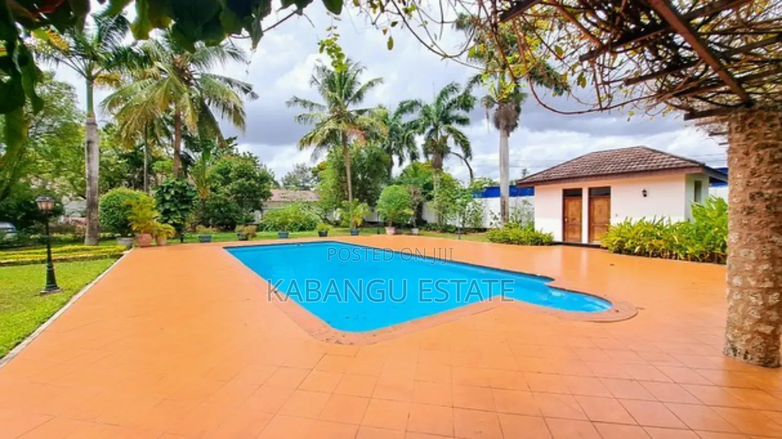 Furnished 5bdrm House in Oysterbay for rent in Oyster Bay