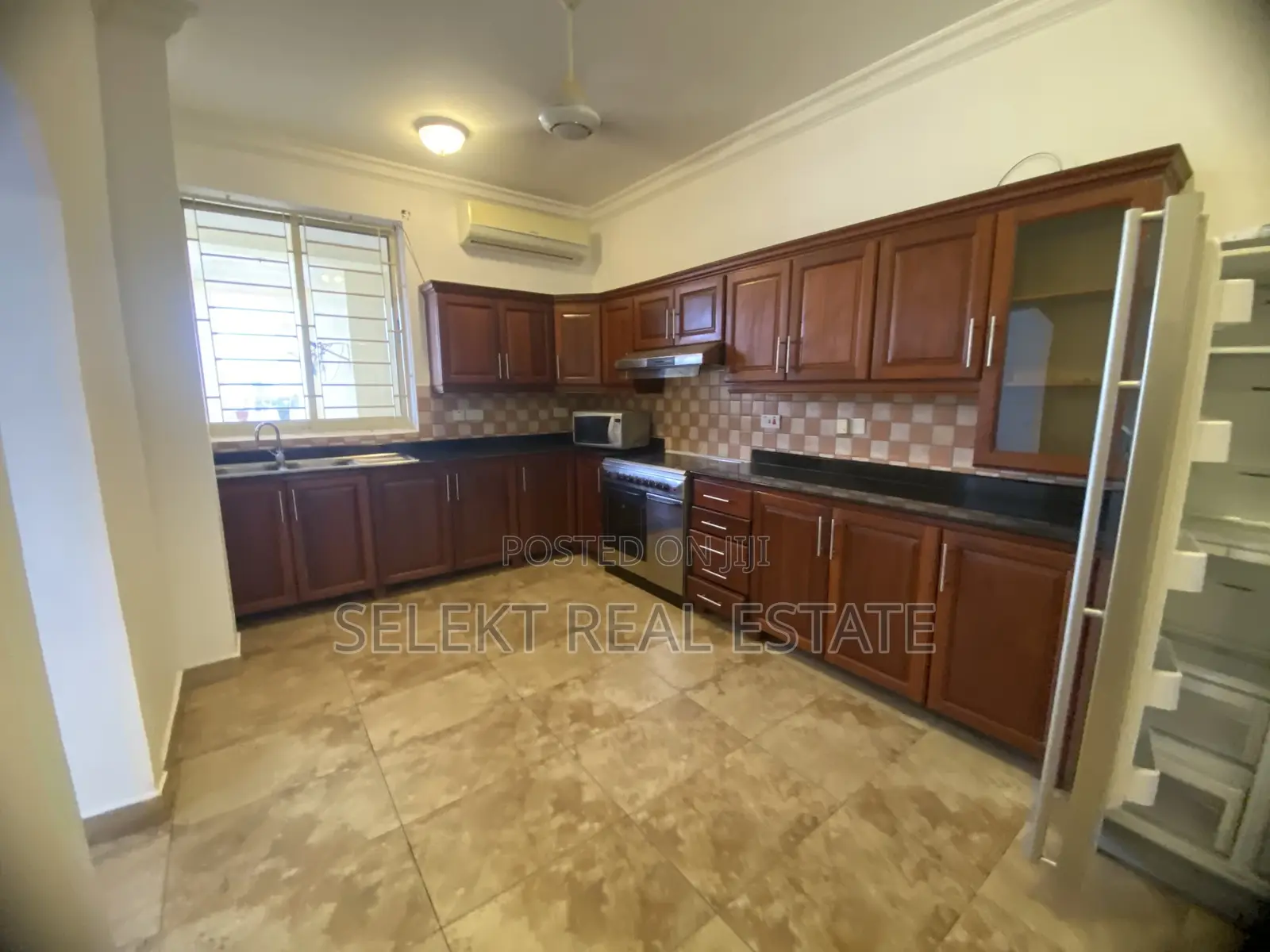 Furnished 3bdrm Apartment in Masaki, Kinondoni for rent in Kinondoni
