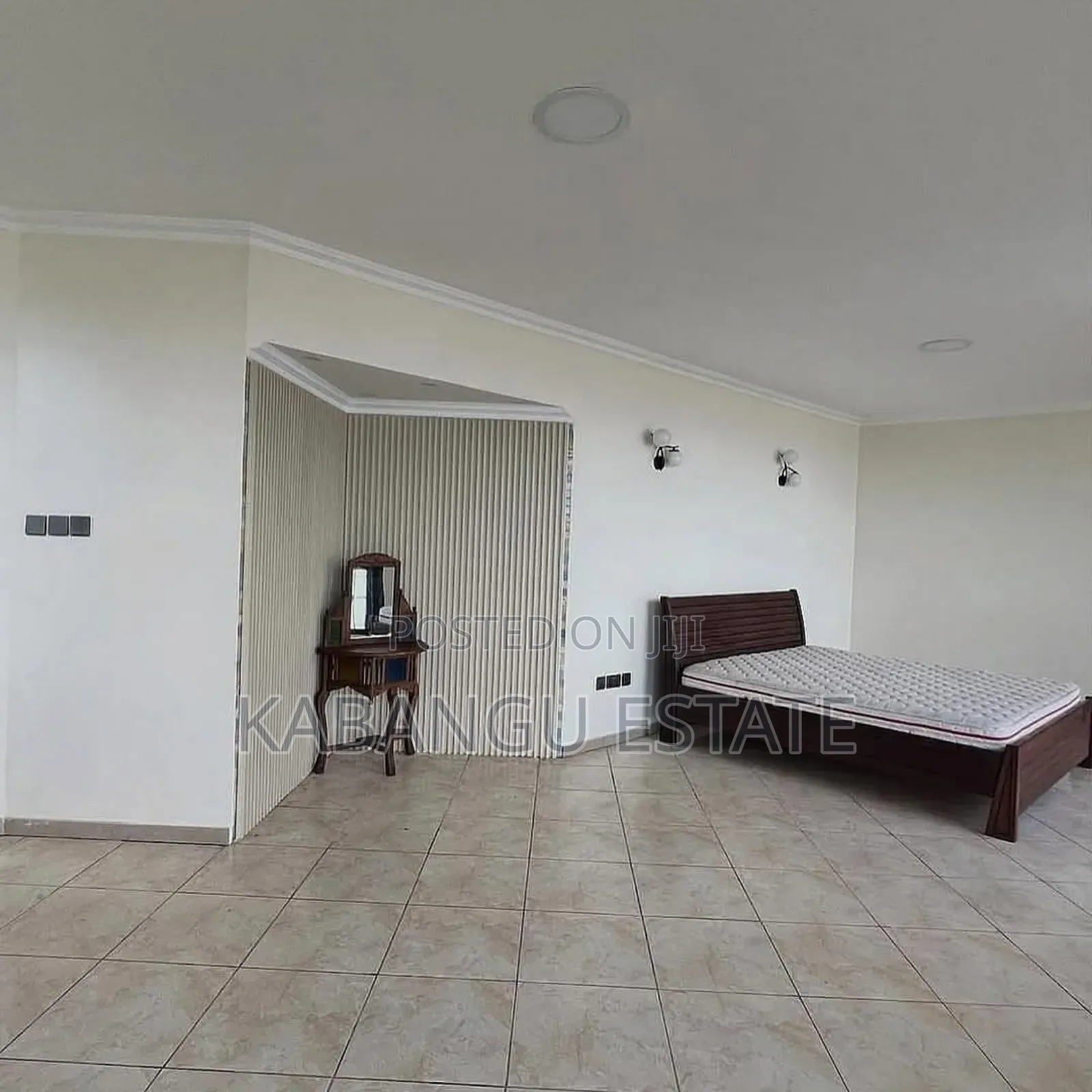 Furnished 4bdrm Villa in Kawebeach for rent in Kawe