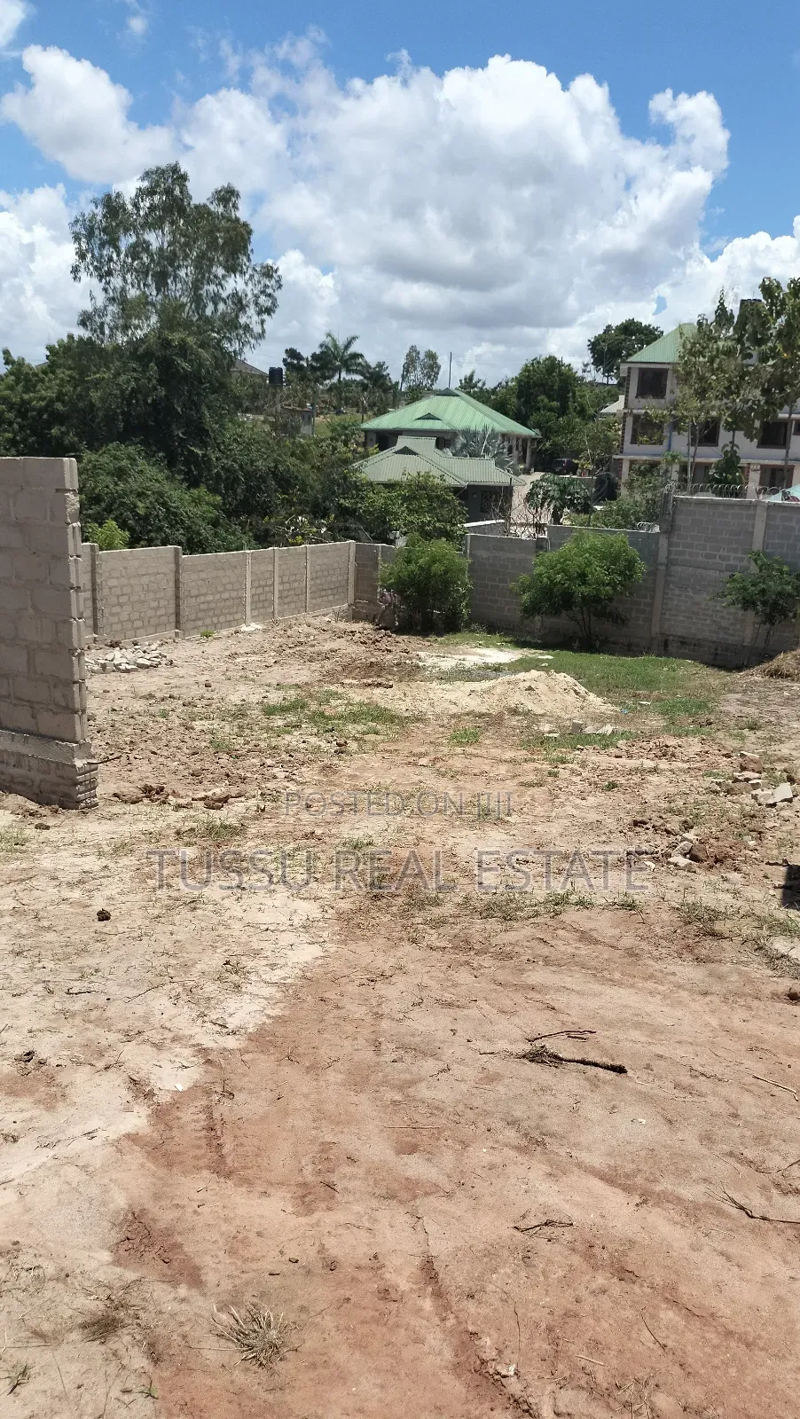 Fenced Plot for Sale in Goba Lastanza SQM 750 in Goba